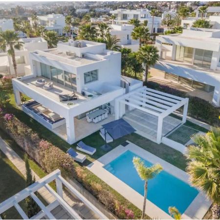 Magnifique Villa Contemporaine Marbella Exteriör bild