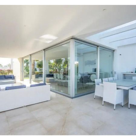 Magnifique Villa Contemporaine Marbella Exteriör bild