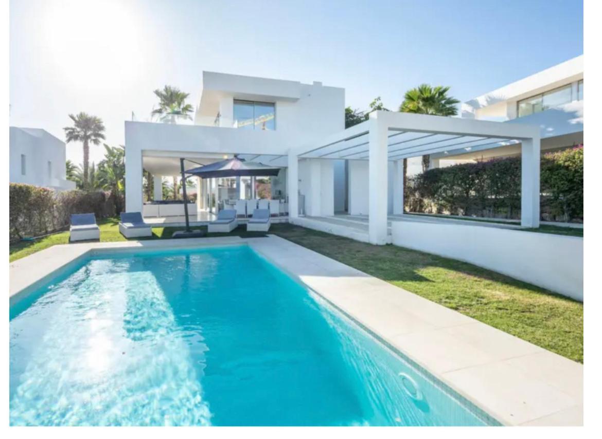 Magnifique Villa Contemporaine Marbella Exteriör bild