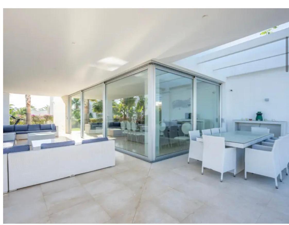 Magnifique Villa Contemporaine Marbella Exteriör bild