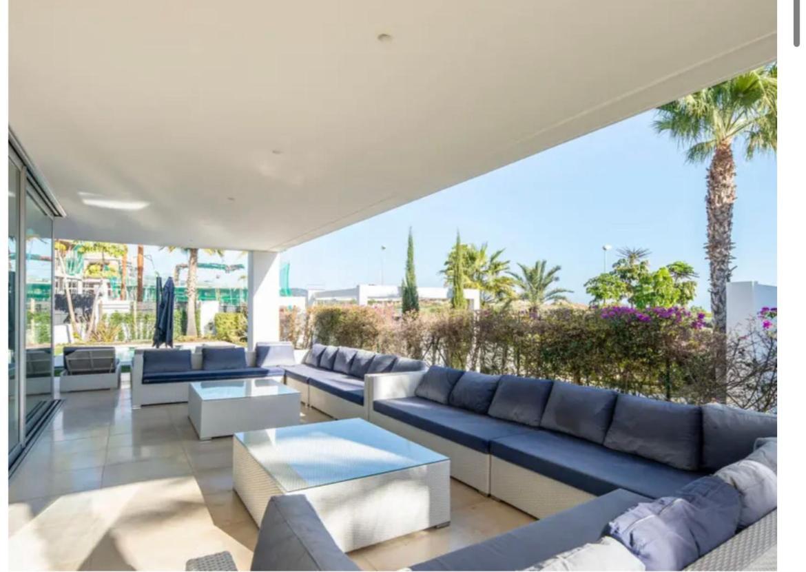 Magnifique Villa Contemporaine Marbella Exteriör bild
